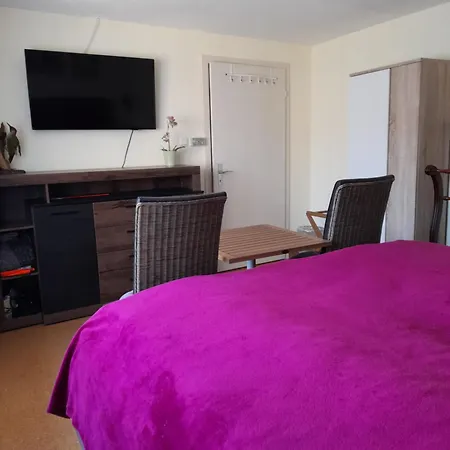 Haus Am Huegel Homestay