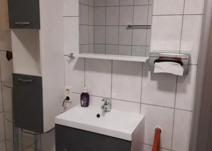 Haus Am Huegel * Altstrimmig